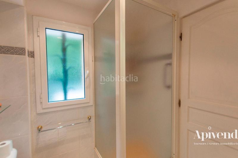 Foto 29eeb9c5-f6bd-4612-bb97-cda44fb7847f. House with heating parking in Centre Roses