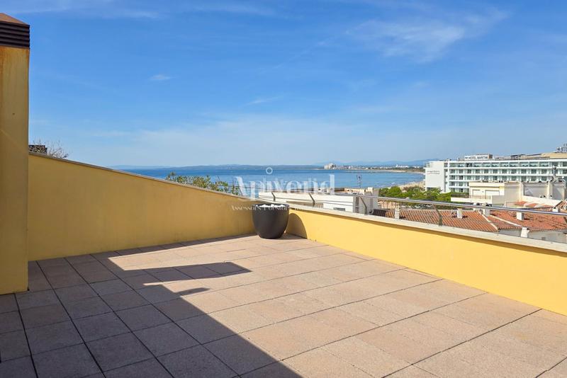 Foto da1f2dd8-063d-4605-91f4-6e095f0a5217. Ático  en 1 línea con solárium y preciosas vistas. en Roses