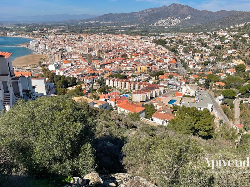 Foto e610529c-50f8-4c44-b145-2bfb193ef46e. Fondo rustico in Puig Rom-Canyelles-Almadrava Roses