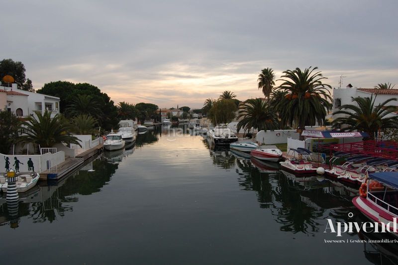 Foto 8e811139-4354-4c6d-aead-eda0dbfedf91. Casa adossada a Puigmal - Mas Nou Empuriabrava
