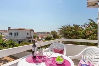 Pis  Badia. Bahia exclusivo apartamento reformado con vistas al mar y licenc