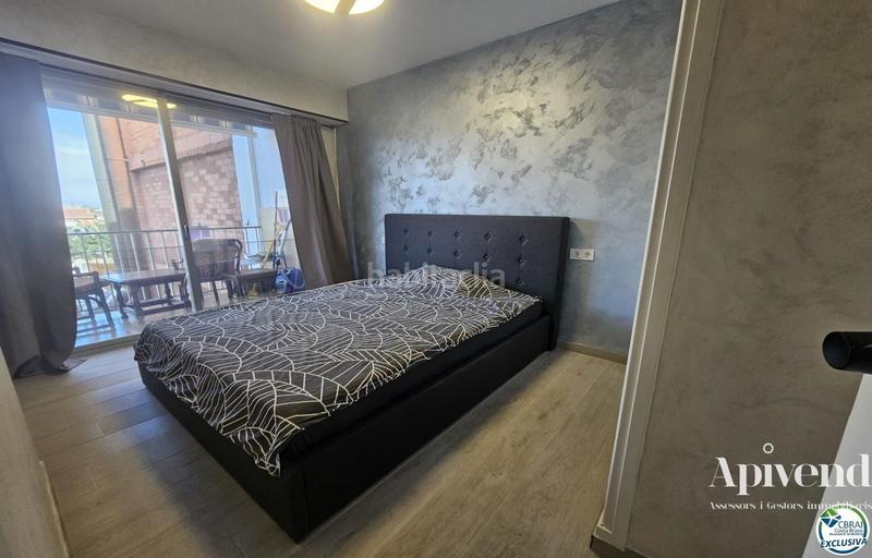 Foto 313c420c-f837-496d-a539-ee72258d57b1. Piso apartamento reformado centro a 200m de playa. en Empuriabrava