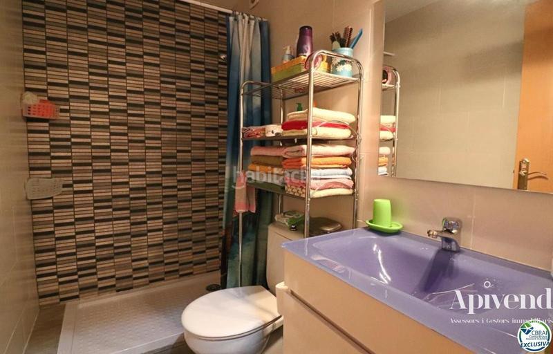 Foto 217e3f86-3cf7-4c01-947e-a40db5d02dbd. Pis amb piscina a Sant Maurici Empuriabrava