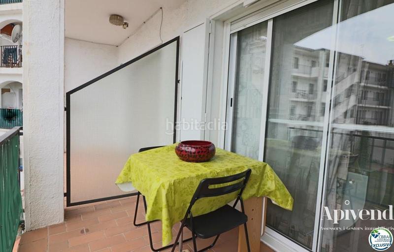 Foto 8ad2980b-0eec-4f35-b50f-b1092c8982ee. Pis amb piscina a Sant Maurici Empuriabrava