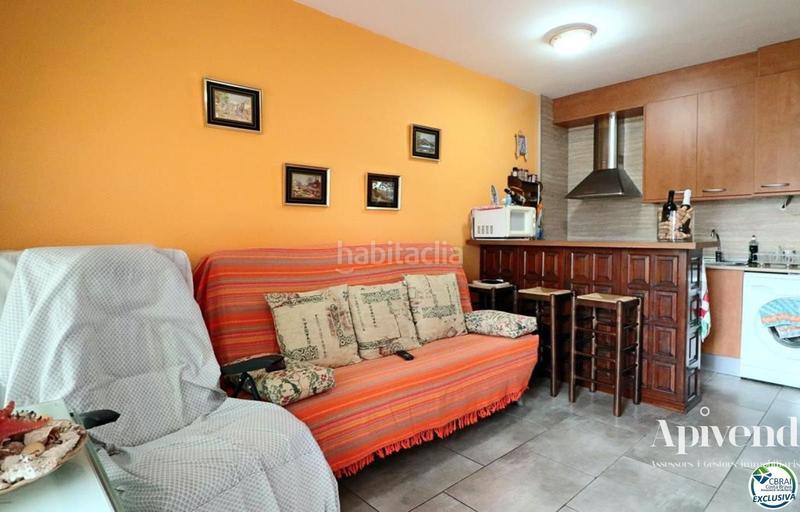 Foto ba2cd7c4-0bf6-4ad2-9e8c-18d0fa9051f5. Pis amb piscina a Sant Maurici Empuriabrava