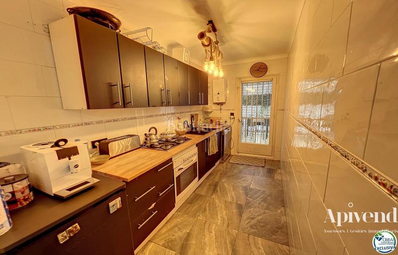 Foto 4ecfcfd3-a4f4-438d-a97f-936fb8bc7411. Pis amb calefacció a Centre Roses