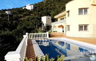Xalet  Alacant. Villa con vista al mar y piscina en la tranquila zona de mas fum