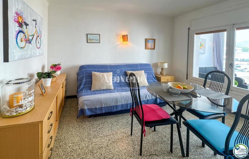 Foto 3149f795-ddb0-45f3-9d91-bc8edefecd25. Piso estudio con licencia turística en segunda línea de mar Santa Margarida, en Roses