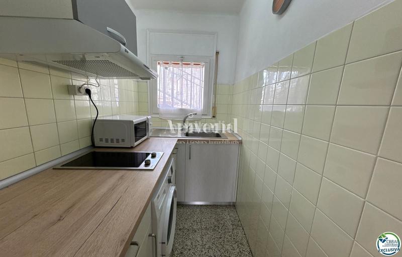 Foto 65f0c761-556d-449c-8538-e6e821c83db3. Piso estudio con licencia turística en segunda línea de mar Santa Margarida, en Roses