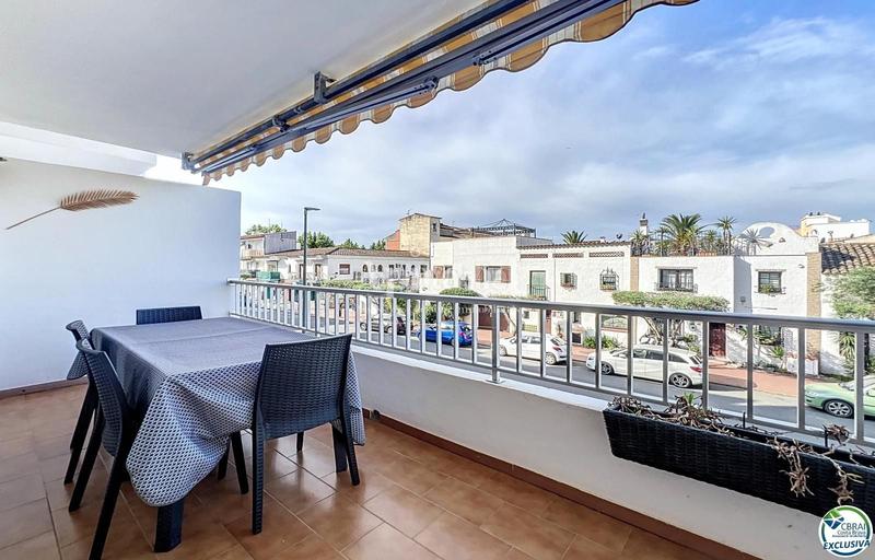 Foto 199b30b6-fbbc-47c3-b3bb-567476438570. Piso  con licencia touristica cerca de la playa en Empuriabrava