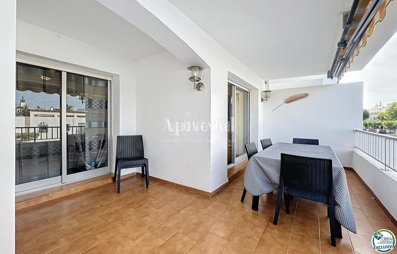 Foto 950f2b80-d862-46a0-b9db-5a287dbceeeb. Piso  con licencia touristica cerca de la playa en Empuriabrava