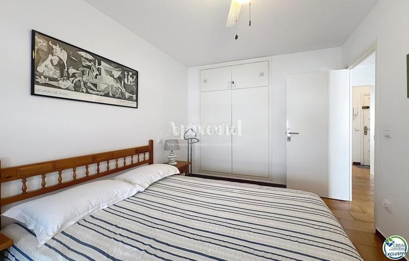 Foto ed2a22ca-ac24-4ad9-8bd8-5a2dcd973b21. Piso  con licencia touristica cerca de la playa en Empuriabrava