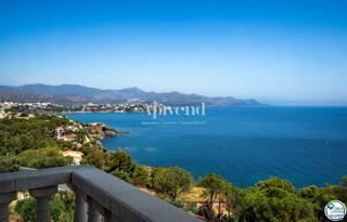 Xalet  Carrer de santa isabel. Villa con magníficas vistas panorámicas al mar