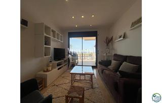 Pis  Gran reserva. Bonito y moderno piso en primera línea de mar, vistas al mar, ga
