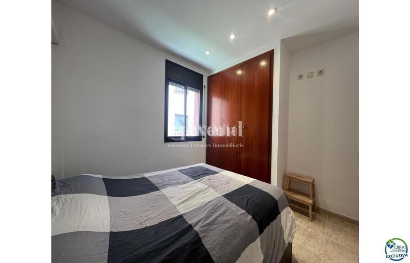 Foto 41371478-bbf3-4008-ad90-fd4628045aca. Piso bonito y moderno piso en primera línea de mar, vistas al mar, garaje cerrado, piscina comunitaria en Empuriabrava