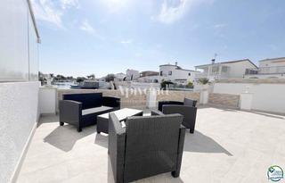 Casa adossada  Tordera. Casa en venta con amarre en  empuriabrava, costa brava