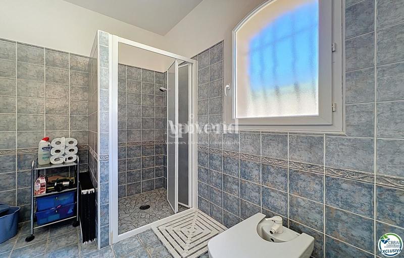 Foto 9c8e52ec-de1d-4487-9f4c-a6f6f7aae42e. Chalet en venta villa de alto standing con vistas al mar , costa brava en Pau