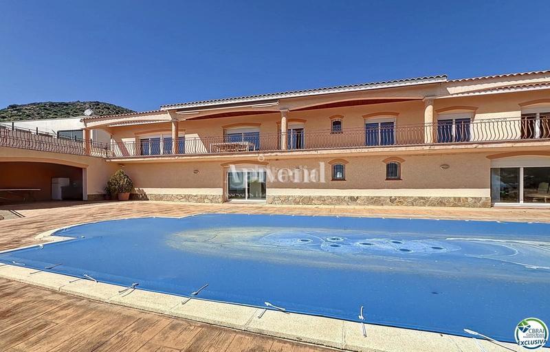 Foto a1407932-fb5f-437c-89ef-2e2af1b83a42. Chalet en venta villa de alto standing con vistas al mar , costa brava en Pau