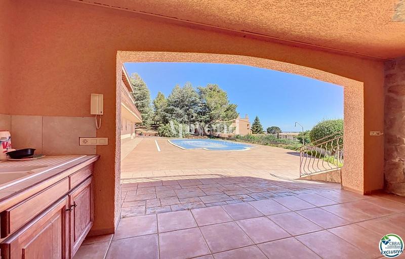 Foto b14c01c9-d7b4-404b-af9e-149409613a54. Chalet en venta villa de alto standing con vistas al mar , costa brava en Pau