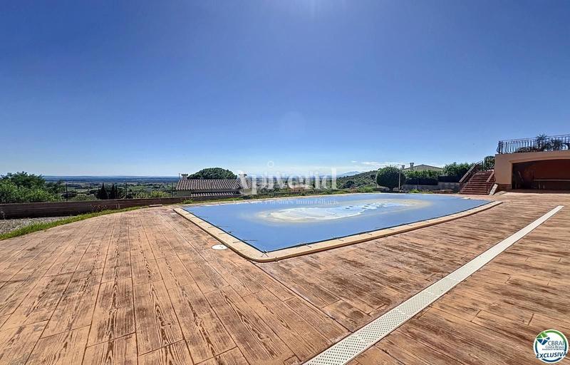 Foto bddf0e31-9d67-4faf-bc06-404a17a52118. Chalet en venta villa de alto standing con vistas al mar , costa brava en Pau