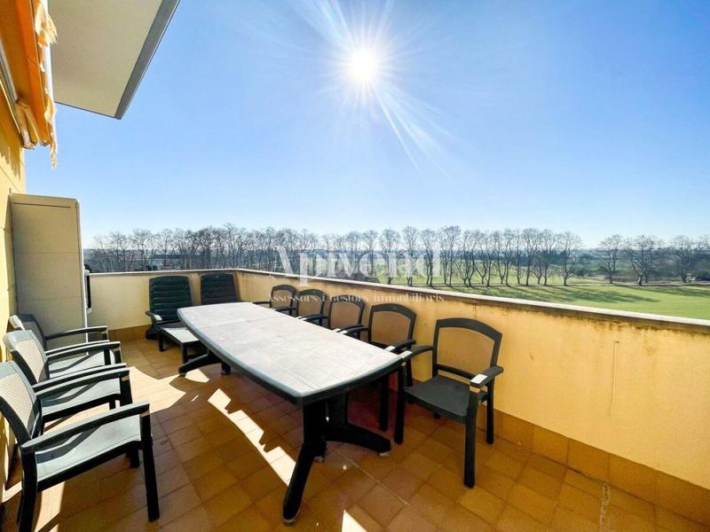 Foto 1315b32c-facd-455d-a95a-56622bd7472a. Ático  dúplex zona creu de la mà en Poble Nou-Olivar Gran Figueres