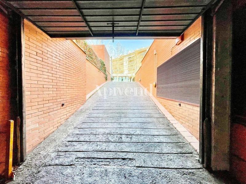 Foto 5480d63f-b09c-44fc-8a59-5e9f3a49bb1c. Ático  dúplex zona creu de la mà en Poble Nou-Olivar Gran Figueres