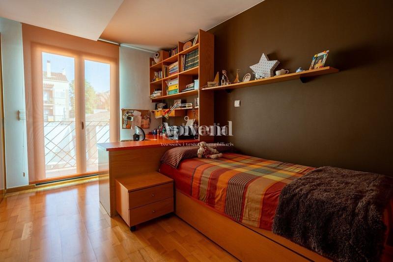 Foto 0e165942-d055-4e68-a4fd-dbf6d1bf3547. Casa  en perfecto estado en el centro en Poble Nou-Olivar Gran Figueres