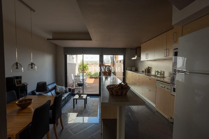 Foto 1817cd01-17f5-45af-a61c-a2ae768662f5. Casa  en perfecto estado en el centro en Poble Nou-Olivar Gran Figueres