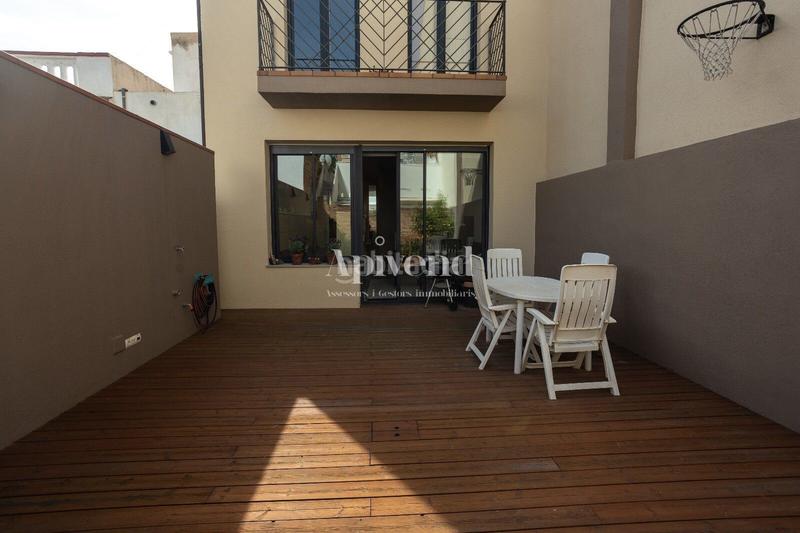 Foto 4cca2d76-cd4d-4e66-ad37-b857aeb7eff0. Casa  en perfecto estado en el centro en Poble Nou-Olivar Gran Figueres
