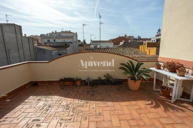 Foto 8a5e18e1-2b47-4060-b9c3-3077de910876. Casa  en perfecto estado en el centro en Poble Nou-Olivar Gran Figueres