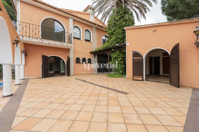 Foto 211af84f-87a3-43cb-989e-aed6f57b1be8. Haus mit heizung parking pool in Requesens Empuriabrava