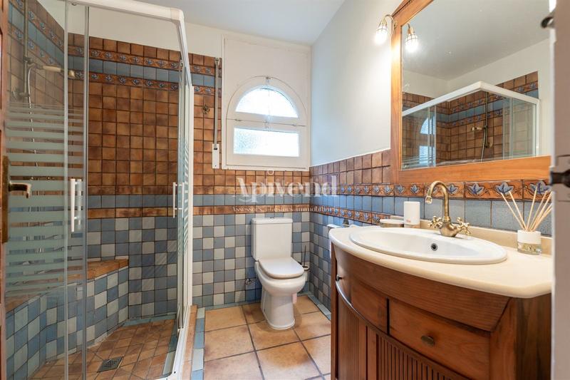 Foto 37324aaa-4d6e-4c2b-8dba-b4b0c4a81aad. Haus mit heizung parking pool in Requesens Empuriabrava