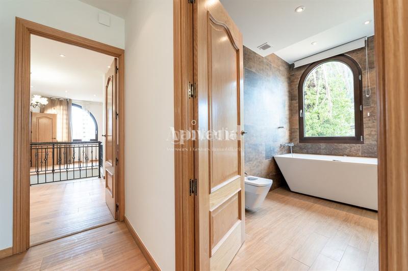 Foto c6600752-3252-43fb-bcc6-bbee37c1d136. Haus mit heizung parking pool in Requesens Empuriabrava