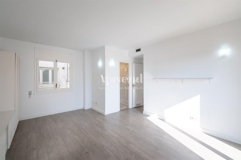 Foto 211b8a45-9d08-454a-b012-41b10a26f500. Ático tu ático en el centro espacio, luz y una gran terraza para disfrutar todos los días. en Figueres