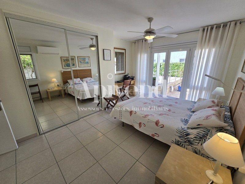 Foto 7fb18e2b-8ee3-478c-801e-1a3bacdfe8a3. Chalet casa de una sola planta con licencia t. sector montseny en Empuriabrava