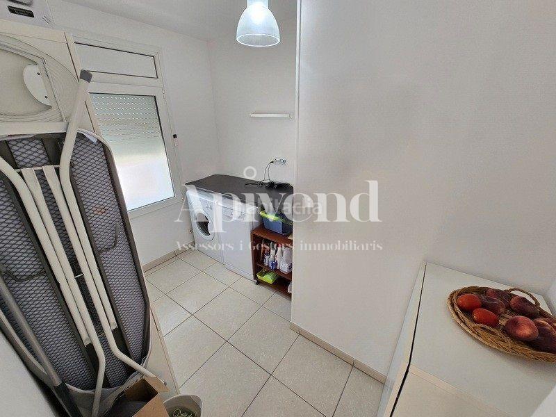 Foto 860bdadf-7a42-4fe3-9b6b-31d7d57c5d4c. Chalet casa de una sola planta con licencia t. sector montseny en Empuriabrava