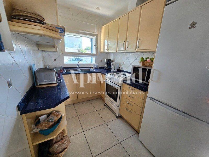 Foto cd0da1fe-5f55-478a-862e-b8dded9c4c0f. Chalet casa de una sola planta con licencia t. sector montseny en Empuriabrava