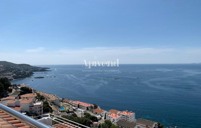 Foto 73ac920e-2232-4739-9b75-e561d4a71abe. Piso excepcional apartemento con vista mar increible en canyelles en Roses