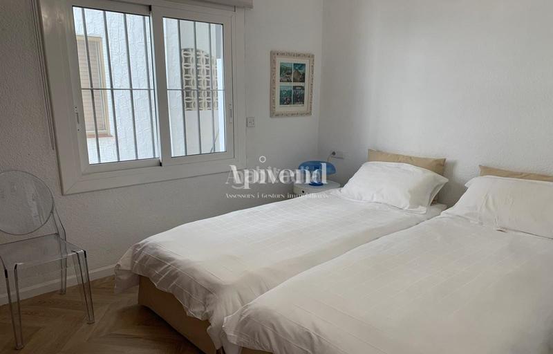 Foto 7b4fcffd-4fa8-4a2c-9a3c-e40e975d61a4. Piso excepcional apartemento con vista mar increible en canyelles en Roses