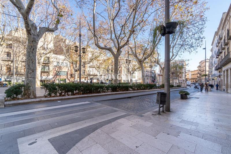 Foto c78cc75c-5716-4649-9b0d-80eff3789c70. Piso obra nueva. rambla. . apartamento en Centre Figueres