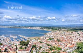 Chalet  Ramon llull. Villa mediterránea con alma, vistas impresionantes y oportunidad