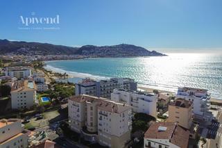 Piso  Calderon de la barca. Ático estilo dúplex con vistas preciosas a 150m de la playa