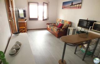 Piso  Berganti. Bonito apartamento de 1 habitación en santa margaritaroses