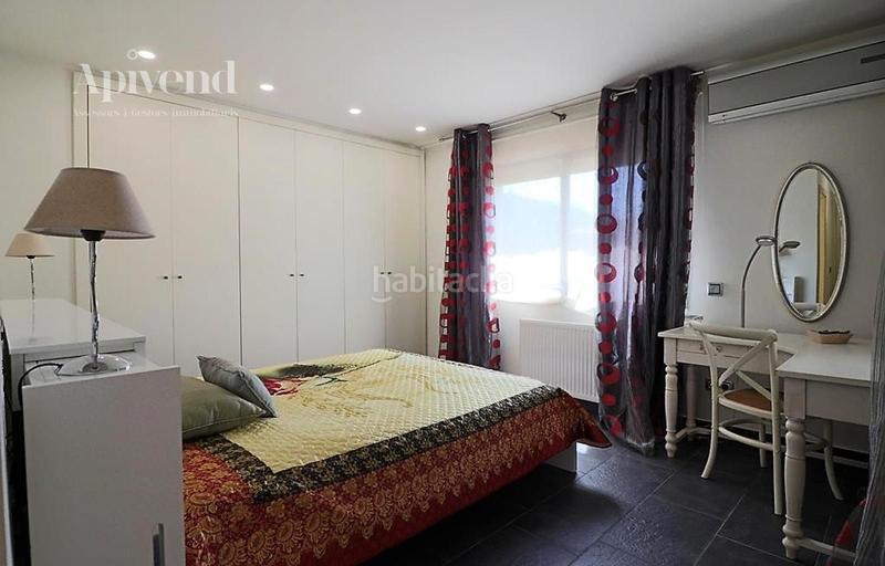 Foto f4a8ce26-7b66-436e-b7cf-a98531e88108. Chalet con riscaldamento parcheggio piscina in Peralada