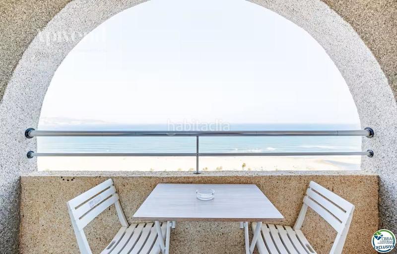 Foto a0a3012a-fbe9-4f57-883a-f0804163a52d. Estudio  en planta 17 con terraza y espectaculares vistas al mar , costa brava en Empuriabrava