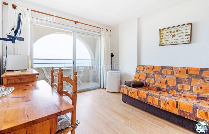 Foto e3f991d9-e584-4642-8dda-08a38dc0ec88. Estudio  en planta 17 con terraza y espectaculares vistas al mar , costa brava en Empuriabrava