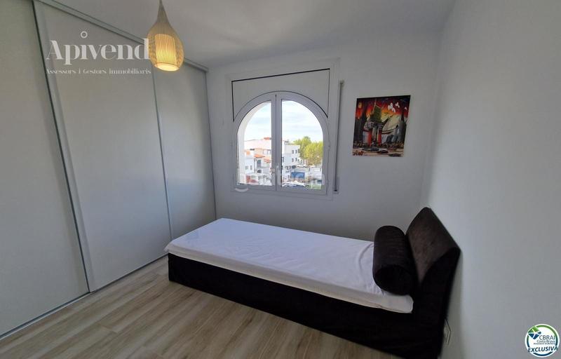 Foto dce48984-a72b-4d45-9c3e-db72dcaa37b9. Pis amb calefacció aparcament a Port Banyuls - Port Alegre - Port Empordà Empuriabrava