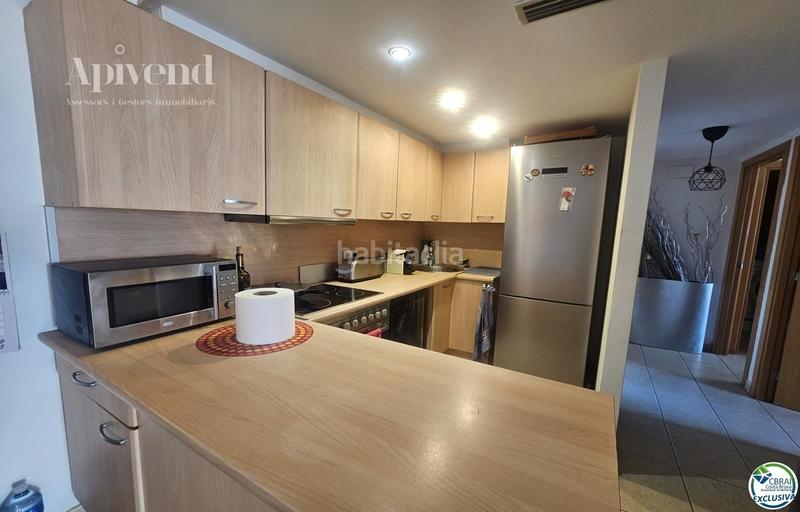 Foto 1b11b1ea-85dc-40ee-b615-9f153ea80560. Pis amb calefacció aparcament a Alberes Empuriabrava