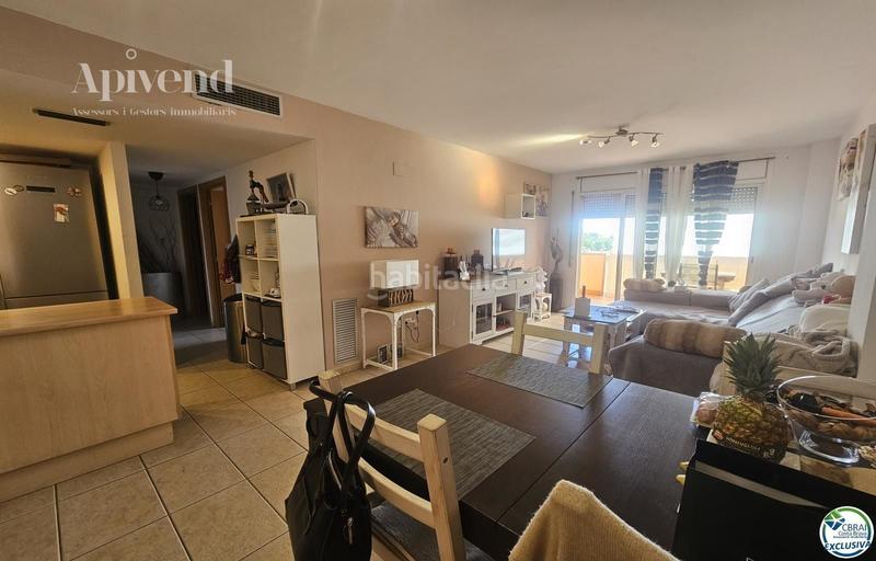 Foto 73e4707e-d65c-48f2-96d1-e642043e224c. Pis amb calefacció aparcament a Alberes Empuriabrava