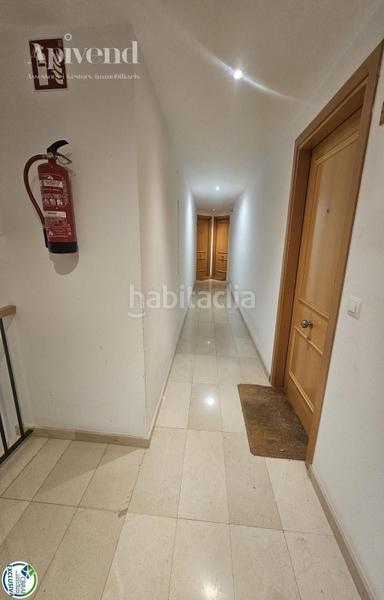 Foto 95a98e95-54ef-4a53-9e5d-4e355567129a. Pis amb calefacció aparcament a Alberes Empuriabrava